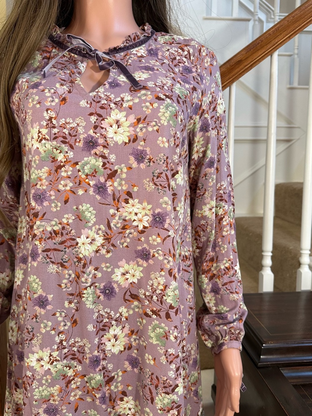 Lavender Floral Tie-Neck babydoll shift Dress - Picture 9 of 16